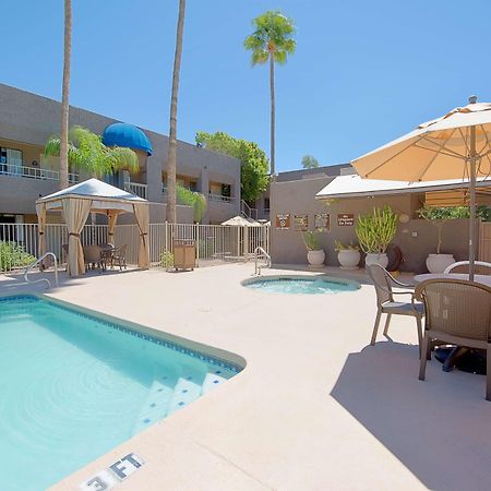 Best Western Innsuites Phoenix Hotel & Suites Exterior foto