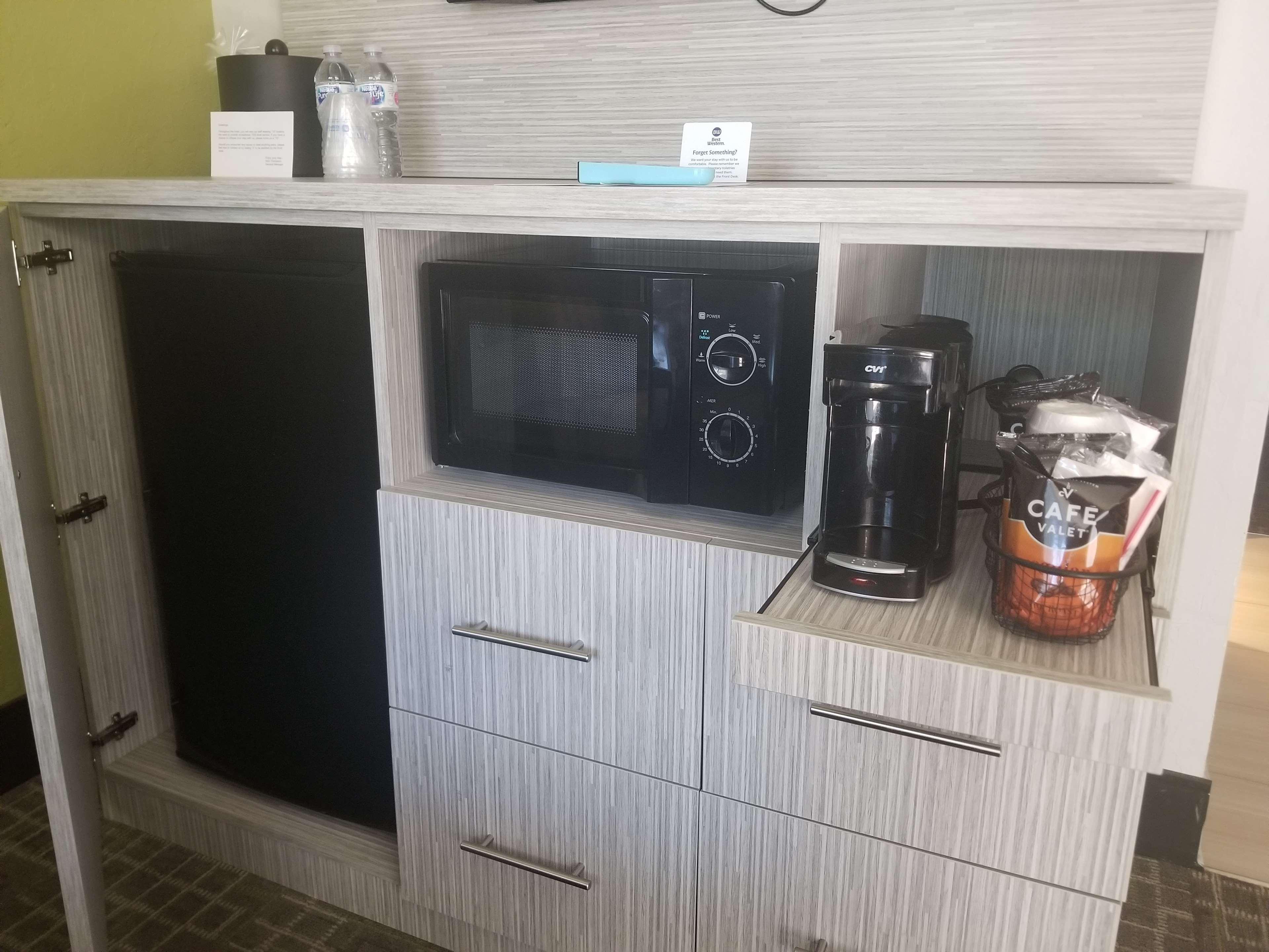 Best Western Innsuites Phoenix Hotel & Suites Exterior foto