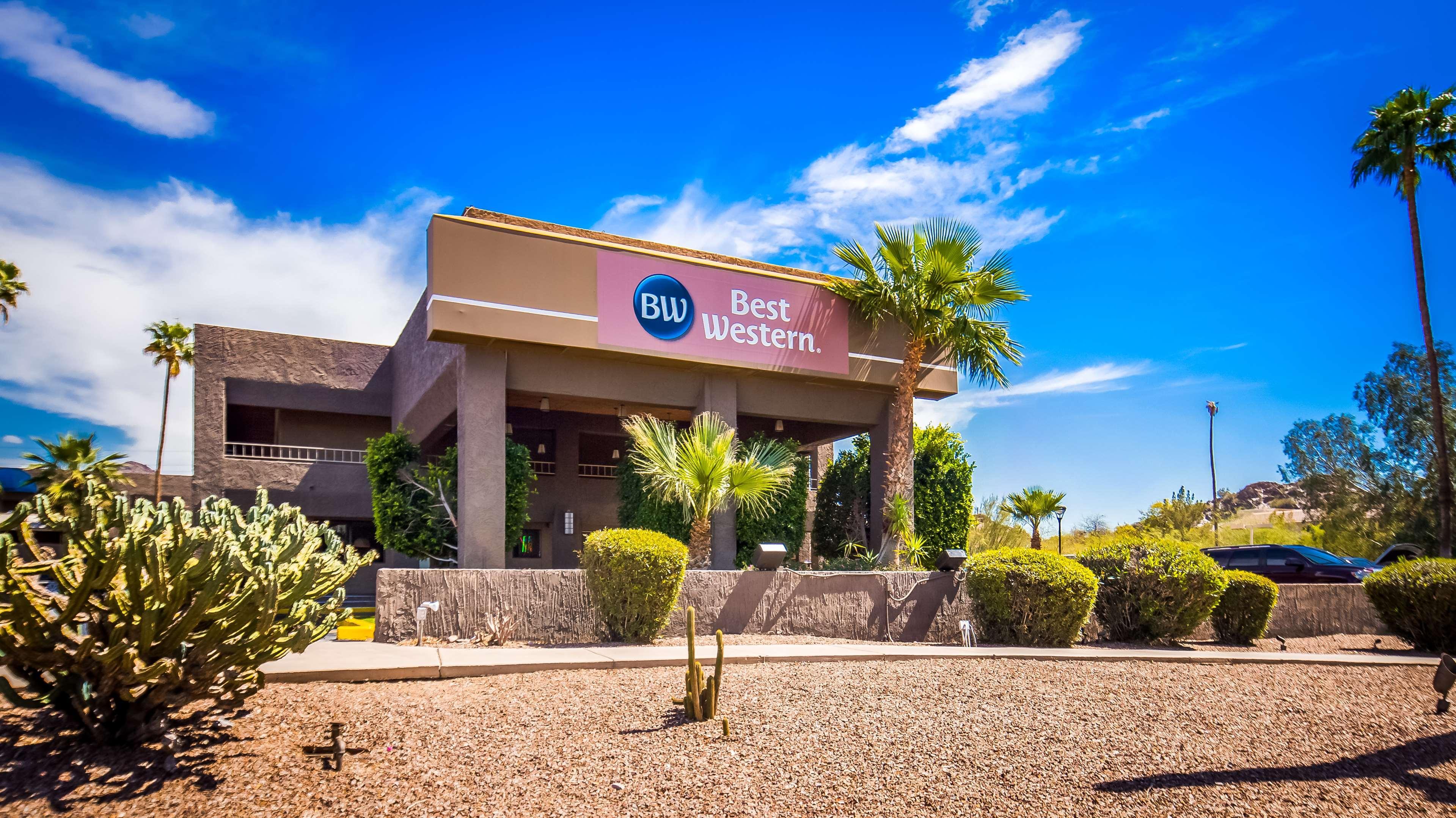 Best Western Innsuites Phoenix Hotel & Suites Exterior foto