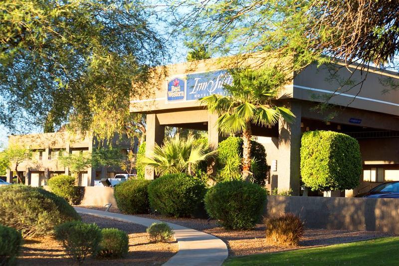 Best Western Innsuites Phoenix Hotel & Suites Exterior foto
