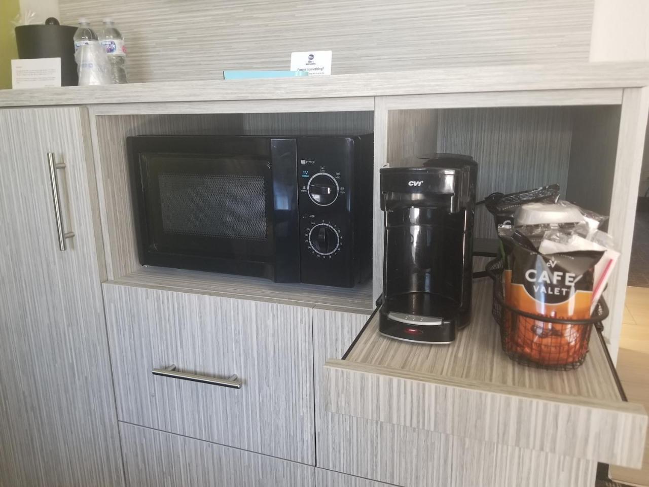 Best Western Innsuites Phoenix Hotel & Suites Exterior foto