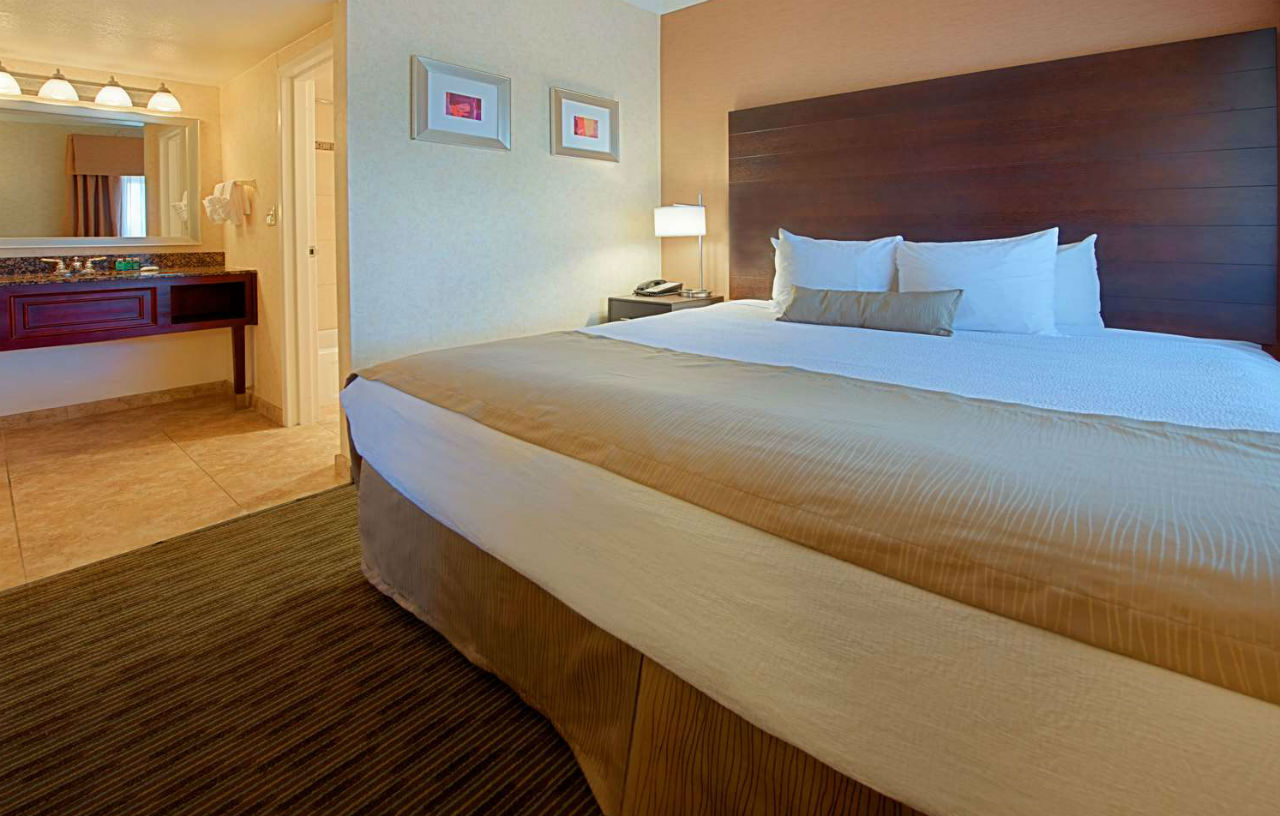 Best Western Innsuites Phoenix Hotel & Suites Exterior foto